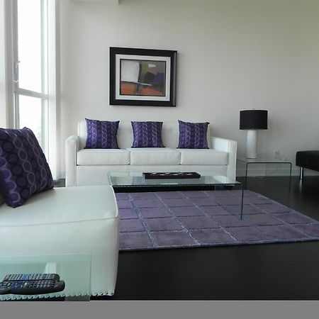 Pathway Suites Mississauga Room photo